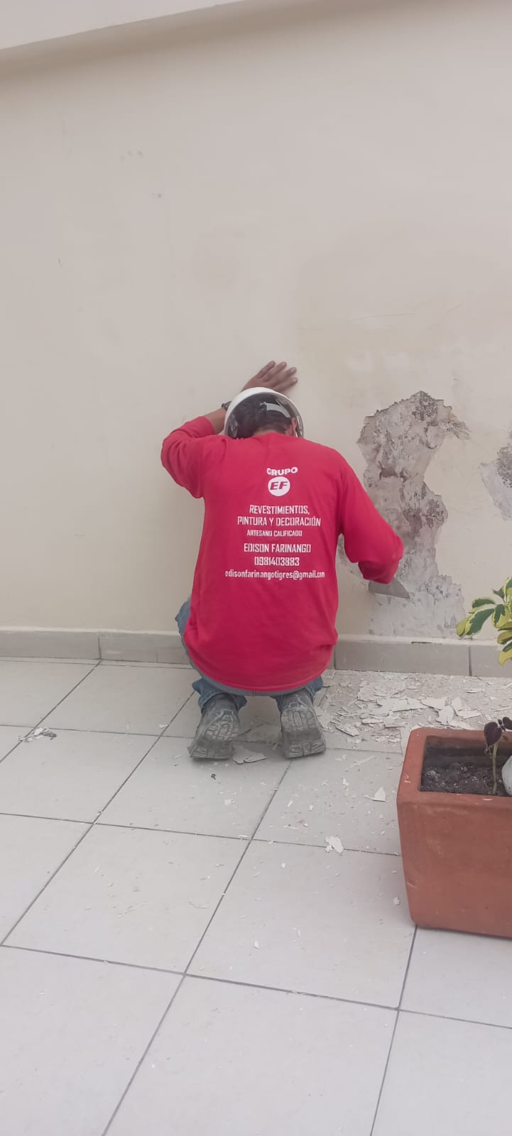 Trabajo de empaste y acabado